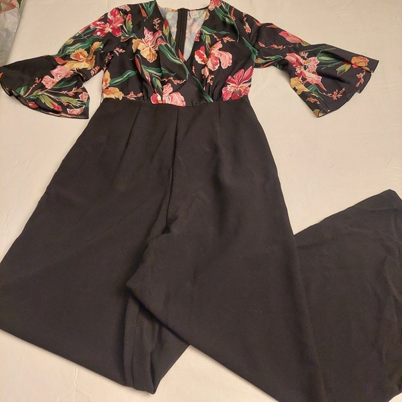 Sweatyrocks Floral Jumpsuit Pink Black Wide Leg V Neck Bell Sleeve Size S - Picture 3 of 12